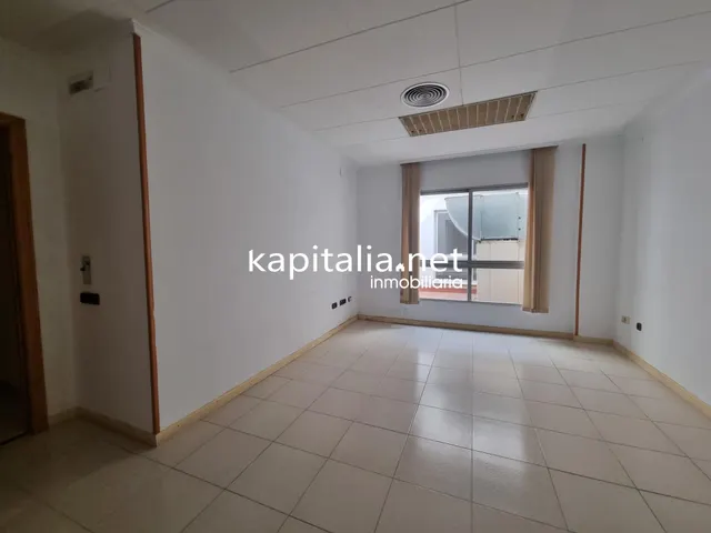 Local a la venta en Ontinyent — 4