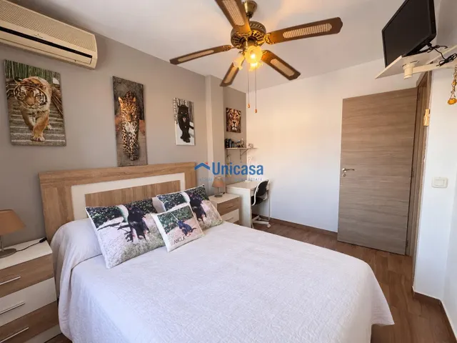 Casa con 3 dormitorios, espacio trasero y muchas posibilidades — 14