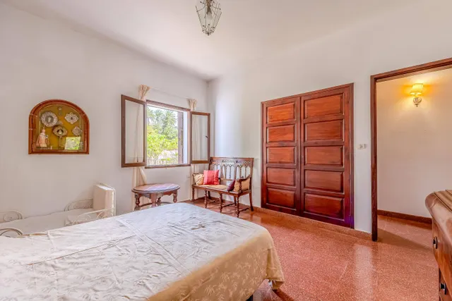 Casa con encanto en tafira, amplia parcela y construcciones auxiliares — 34