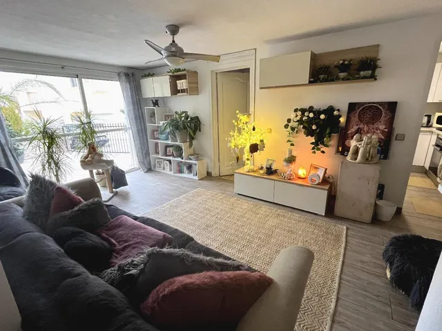 Villa independiente totalmente renovada con apartamento inde - foto 2