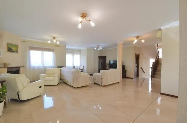 Villa de Lujo independiente, 5 dormitorios, 4 baños, piscina, jardines, gran parcela, en Ciudad Quesada!!! — 3