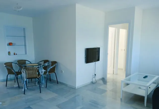 Fuengirola - Primera Línea de Playa - Piso 3 Dormitorios - Terraza — 7