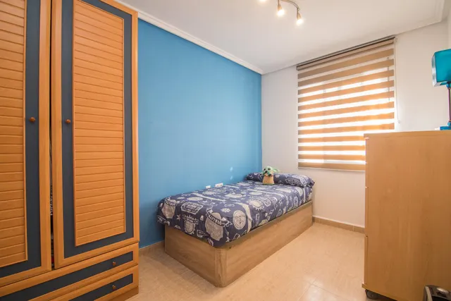 CHALET PAREADO A UN PASO DEL CAMPO DE GOLF CON 5 habitaciones 3 BAÑOS — 24