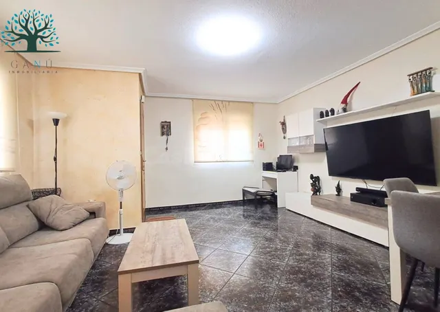TRIPLEX PARA ENTRAR A VIVIR EN PLAYASOL - foto 3