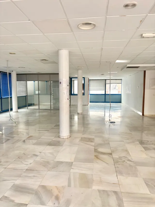 Oficinas en edificio exclusivo de uso profesional junto al c - foto 3