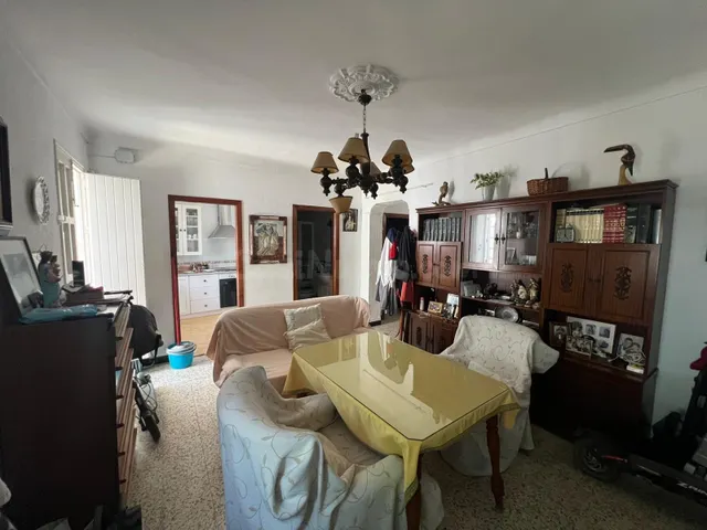 Casa 7 habitaciones 278m² en venta - Salesianos - foto 2
