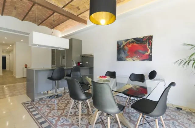 AMPLIO Y  CENTRICO ¡MAGNIFICO PISO EN LA DRETA DE L'EIXAMPLE! — 13