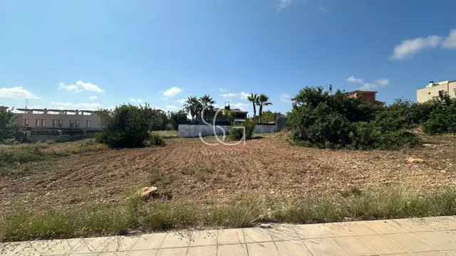 Venta de Parcela de 800 m2 en El Francaset, Roda de Berà.