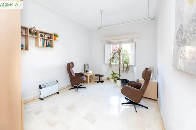 Gran vivienda en Plaza Los Campos - 7 habitaciones — 18