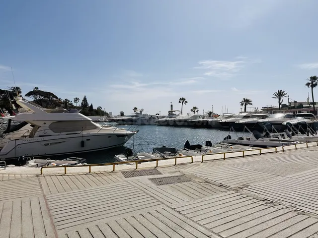 Restaurante 150m² en venta - Marbella