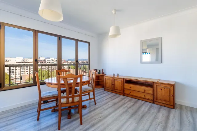 Oportunidad única junto a la plaza París! 7º piso con terraza, mucha luz y vistas despejadas. Posibilidad de aparcamiento. — 6