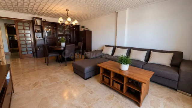 PISO EN VENTA EN EL CENTRO DE INCA– SE VENDE CON INQUILINOS - foto 3