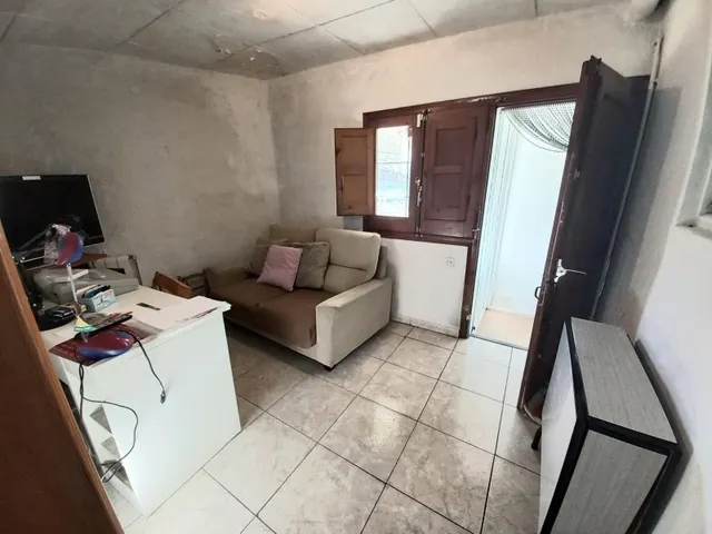 CHALET ADOSADO A REFORMAR, ESQUINERO CON SALIDA A DOS CALLES — 13
