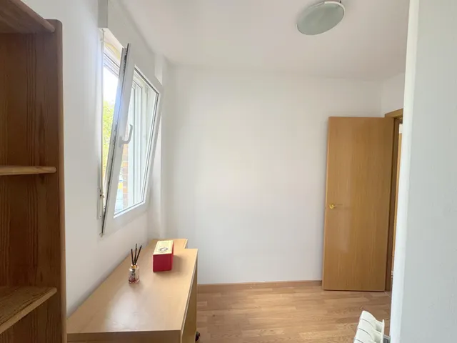 Piso en planta baja de primera transmisión, luminoso y con 3 habitaciones — 21