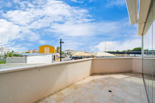 Apartamento de 2 dormitorios y 2 baños en los dolses ( orihuela costa ) — 14