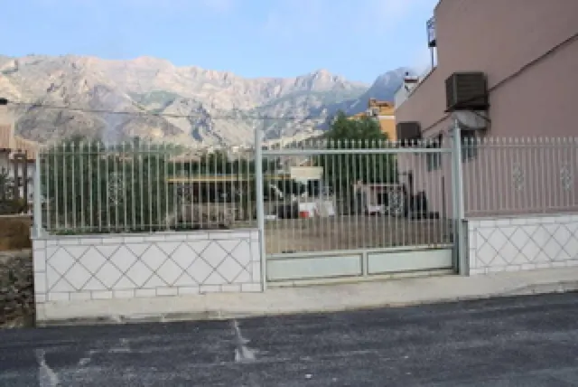 ¡¡¡ PRECIO REBAJADO !!! Local comercial en planta baja de 432 m2. — 11