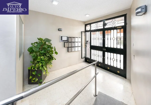 PISO DE 4 DORMITORIOS JUNTO AL PALACIO DE CONGRESOS, GRANADA — 22