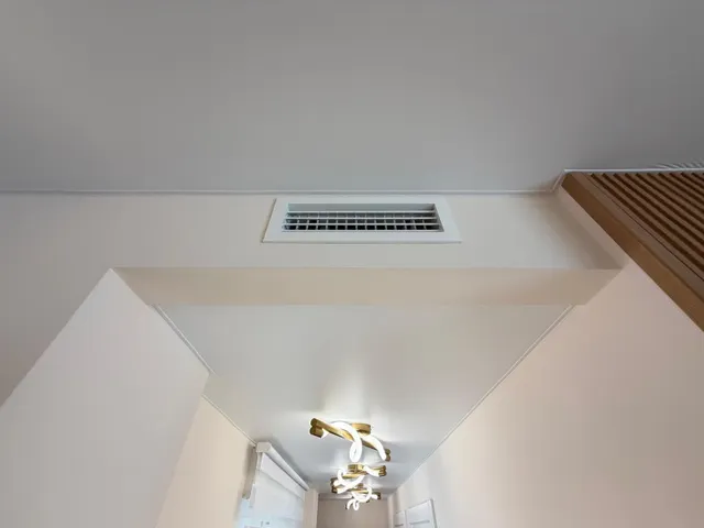 Apartamento totalmente reformado con vistas al mar y a 100 metros del puerto. con 3 dorm. 2 baños. superficie de 100 m2. — 45