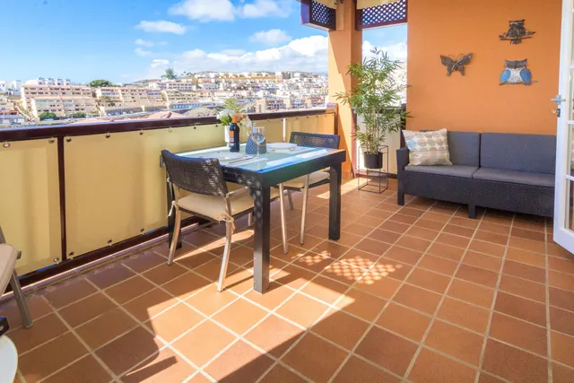 Atractivo apartamento de 2 dormitorios con amplia terraza en monte carrera. impresionantes vistas al mar. trastero y plaza de garaje. piscina comunitaria climatizada. — 7
