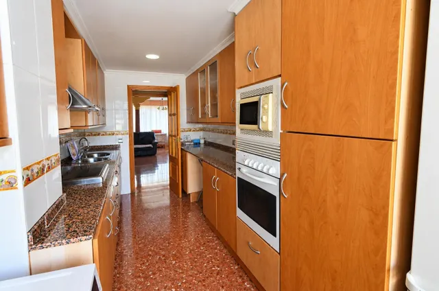 SE VENDE PISO DE TRES habitaciones EN PLUEBLO LEVANTE CON PARKING SEVENDGROUP.COM — 16