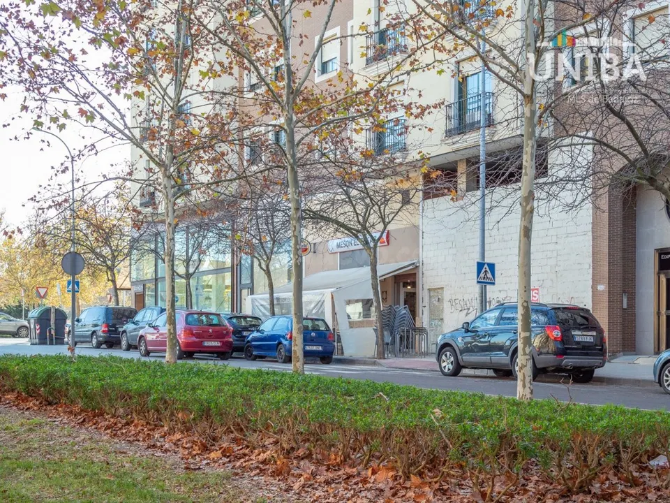 Local comercial en condes de barcelona