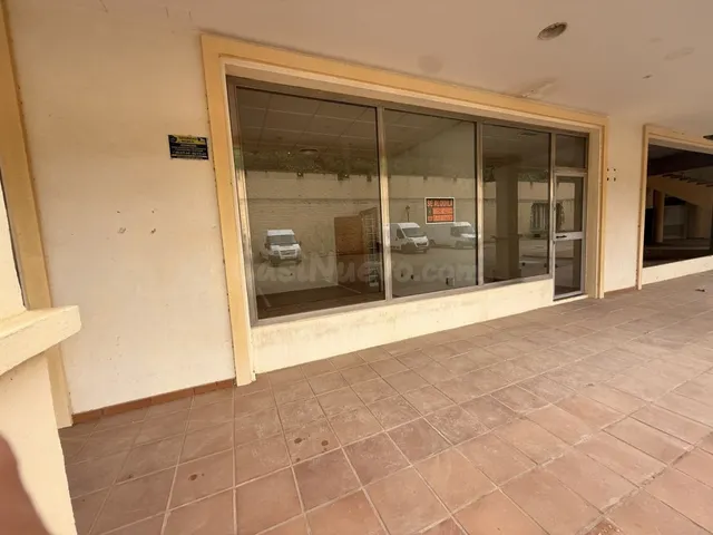 Local comercial en Alquiler en San Roque Cádiz — 7