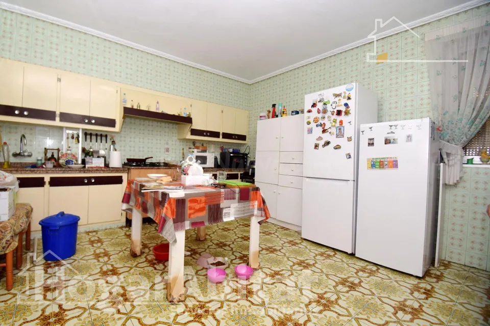 GRAN CASA CON TERRAZA Y TRASTERO