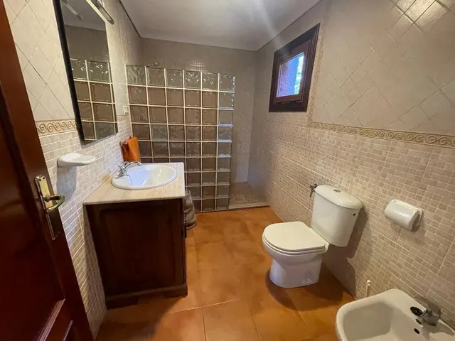 Ref 08595.- chalet muy grande en la calderona - naturaleza y servicios del pueblo. — 37