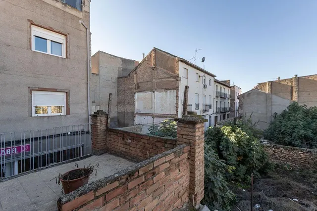 CASA CON TERRENO EN DURCAL — 23