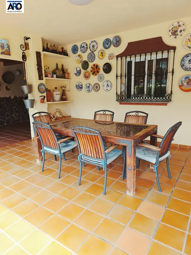 EXCLUSIVO CHALET VENTA 215 M EN RINCÓN DE LA VICTORIA - foto 3