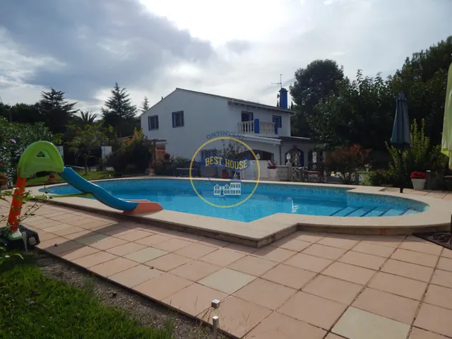 OPORTUNIDAD AMPLIO CHALET CON PISCINA MUY PRÓXIMO A LA POBLACION DE ONTINYENT — 41