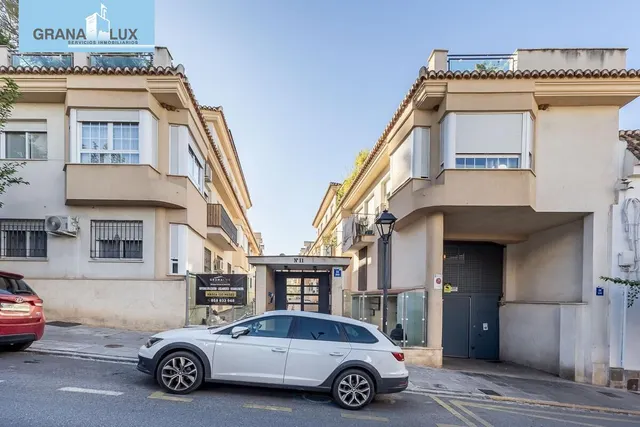 Piso con garaje, trastero y excelente ubicación en Huétor Vega — 25