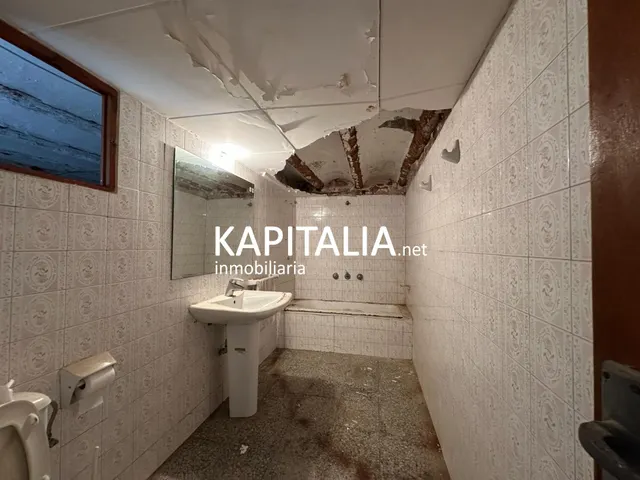 Casa en VENTA en Cerdà con cochera, patio interior y chimenea, ideal para reformar — 19