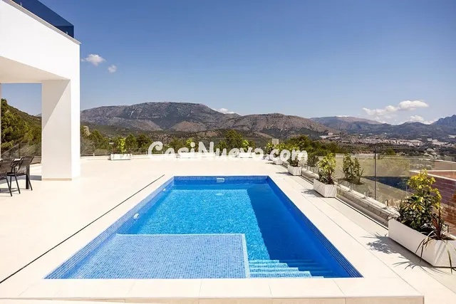 Impresionante villa de obra nueva en Polop con vistas al mar - foto 3