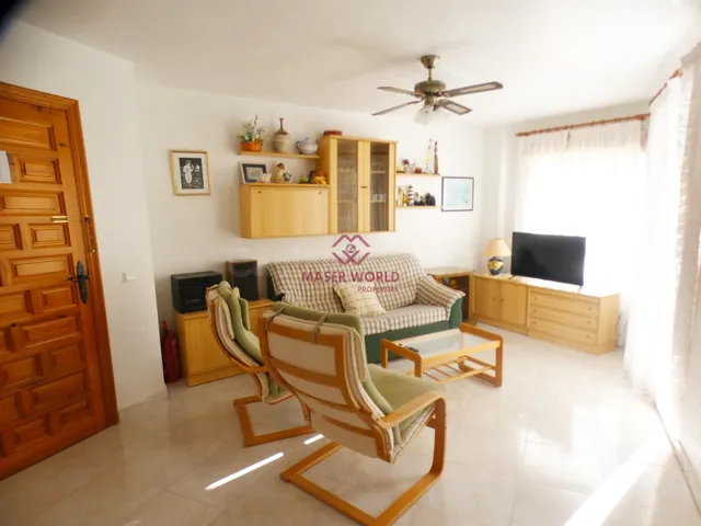 SE VENDE PISO EN RESIDENCIAL CON PISCINA COMUNITARIA Y GARAJ - foto 4