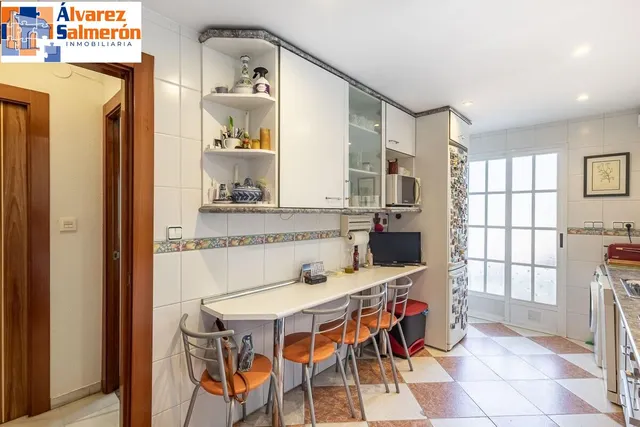 CASA PAREADA EN LA ZUBIA CON PISCINA, ZONA DE BARBACOA Y JARDÍN — 15