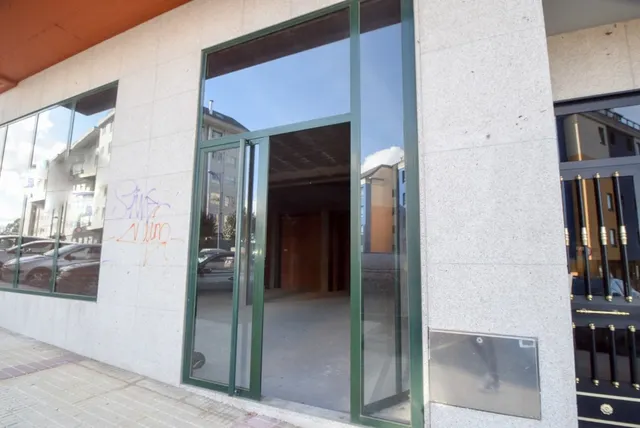 LOCAL COMERCIAL DE OBRA EN LA CORVEIRA — 4