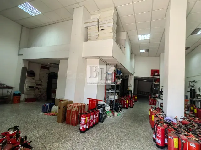 BLANHOGAR VENDE MAGNÍFICO LOCAL EN SANTA CRISTINA!!! - foto 5