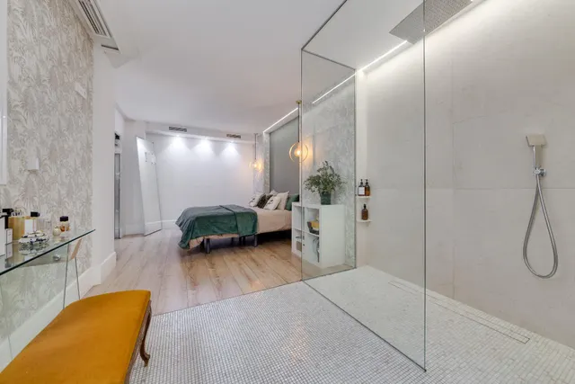 EXCLUSIVA VIVIENDA DE 250M2 EN DOS PLANTAS, CENTRICA Y A 200M DE LA PLAYA DEL CURA — 34