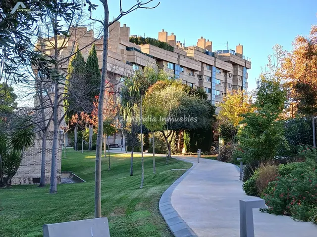 ATICO DÚPLEX, 2 PLAZAS GARAJE, 2 TRASTEROS Y AMPLIA TERRAZA