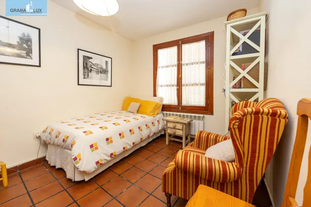 GRAN CASA EN ALBAICÍN BAJO. — 42