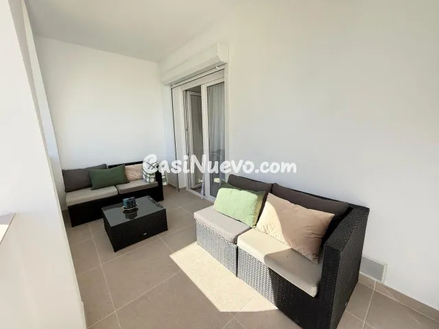 Amplio apartamento de 3 dormitorios cerca de la playa | La Z - foto 4