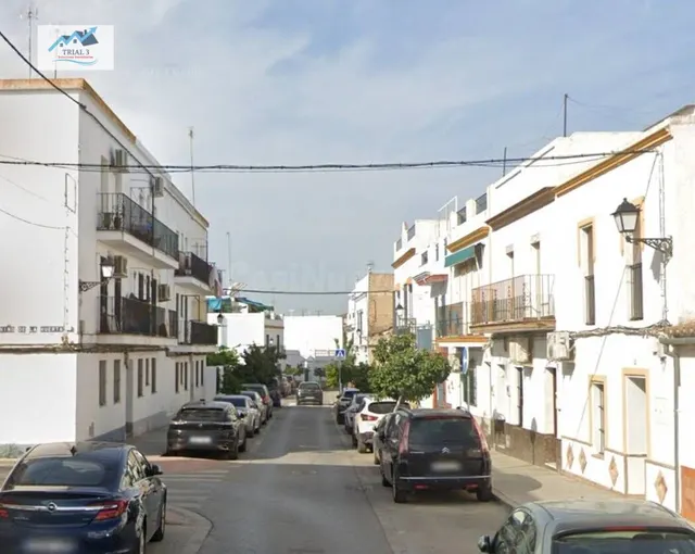 Venta casa Independiente en Lora del Río (Sevilla) — 2