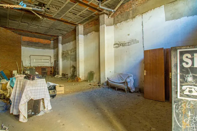 LOCAL SAN FERNANDO BADAJOZ — 3