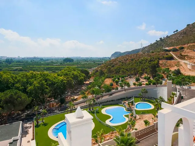 APARTAMENTO DE 2 DORMITORIOS CON VISTAS AL MAR EN XERESA(GANDÍA). — 20