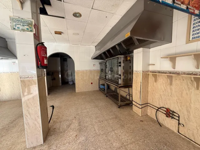 Amplio local comercial acondicionado para hostelería - foto 3