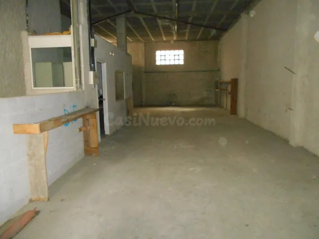 LOCAL COMERCIAL EN EL PUENTE - foto 2