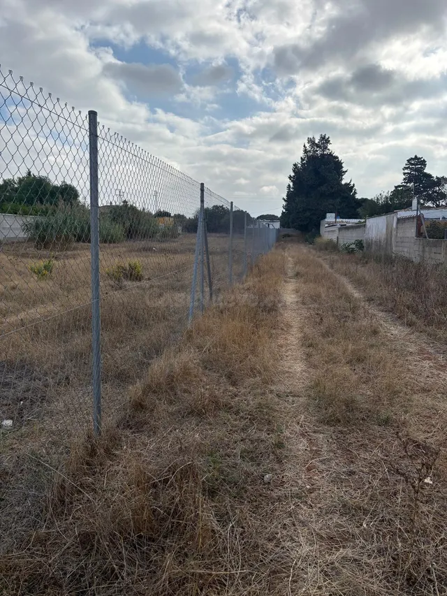 Oportunidad de Inversión en Terreno Rústico en Chiclana de l - foto 2