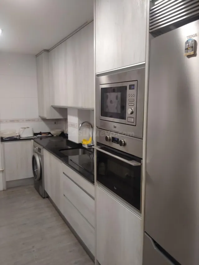 Amplio y Moderno Piso en Venta en la Zona de Juzgados - foto 4