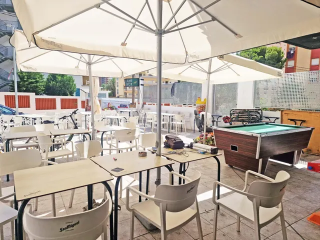Venta de local comercial en Benidorm — 2